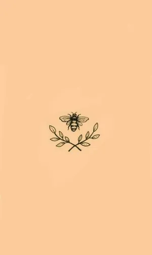 Captivating Aesthetic Bee On A Flower Wallpaper