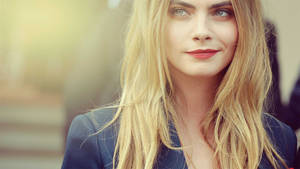 Cara Delevingne Smirk Wallpaper