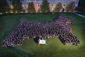 Carnegie Mellon University Students Forming Mascot Wallpaper