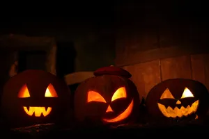 Carved Pumpkins Halloween Holiday Wallpaper
