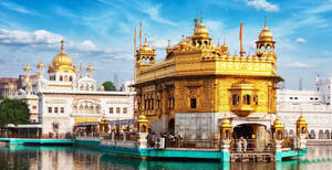 Causeway's Teal Lining Of Golden Temple Hd Wallpaper