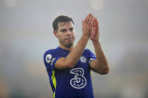 César Azpilicueta Clapping Close Up Wallpaper