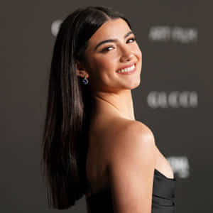 Charli And Addison In 10th Lacma Art Wallpaper