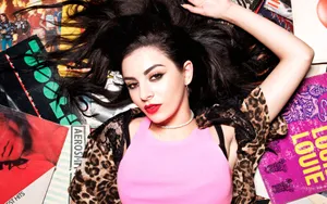 Charli Xcx British Singer Wallpaper