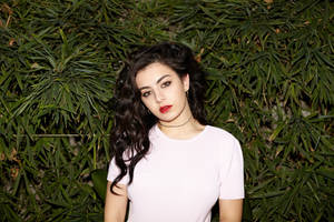 Charli Xcx English Artist Wallpaper