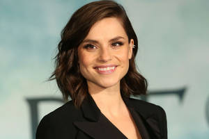 Charlotte Riley In Natural Makeup. Wallpaper