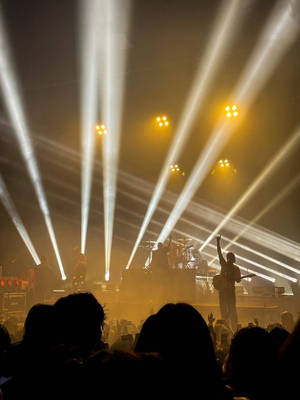 Chase Atlantic's Energetic And Dynamic Music Wallpaper