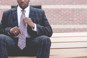 Checkered Men Suit Style Wallpaper