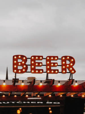 Cheers To Broadway: New York’s Beer Capital Wallpaper