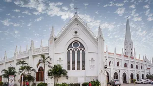 Chennai Santhome Basilica Wallpaper