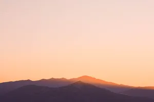 Chill Mountain Tops Wallpaper