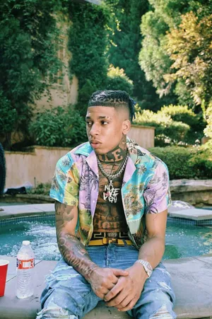 Chilling Nle Choppa Wallpaper