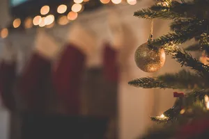 Christmas Ball Photography Wallpaper