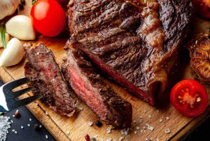 Churrasco On Chopping Board Wallpaper