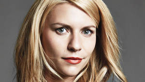 Claire Danes In Glamour Wallpaper