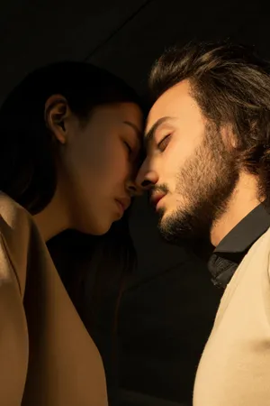 Close And Intimate Romantic Couple Wallpaper