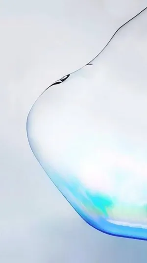 Close-up Note 10 Water Drop Wallpaper