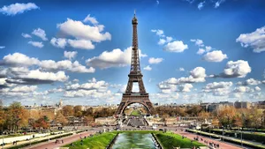 Clouds Parade In Paris Wallpaper