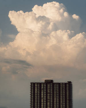 Codominium With Cloud Aesthetic Wallpaper