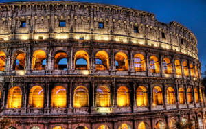 Colosseum In Rome Italy Wallpaper