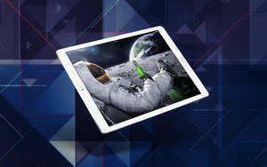 Cool Hd Tablet Astronaut Wallpaper