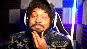 Coryxkenshin Hand On Chin Wallpaper
