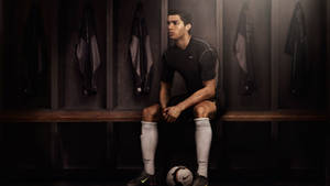 Cr7 Hd In Locker Room Wallpaper