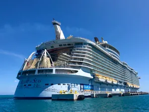 Cruise Ship Allure Of The Seas Wallpaper