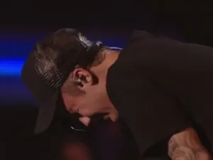 Crying Justin Bieber 2015 Wallpaper