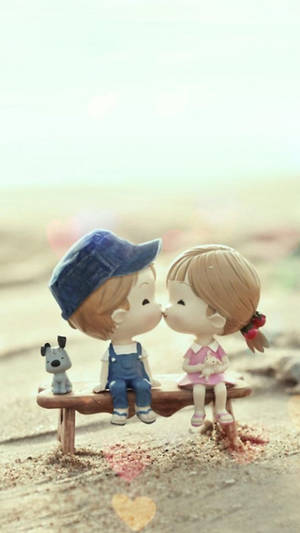 Cute Cartoon Couple Kiss Wallpaper