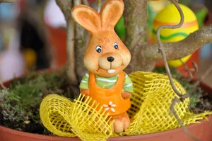 Cute Easter Bunny Figurine Wallpaper