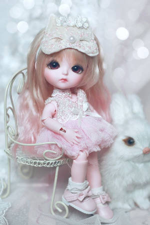 Cute Mini Doll Wallpaper