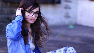 Cute Women With Glasses Moriah Pereira Wallpaper