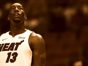 D'angelo Russell Of The Golden State Warriors In Action Wallpaper