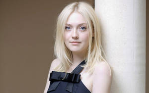 Dakota Fanning 70th Venice Film Festival Portrait Wallpaper