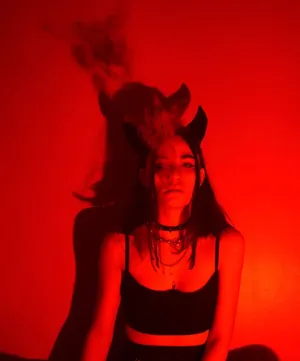 Dare To Be Different With This Night-sky Inspired Bad Aesthetic. Wallpaper