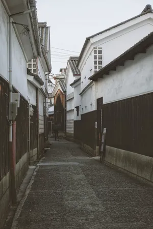 Dark And Gloomy Street Wallpaper