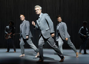 David Byrne Dancing American Utopia 2020 Wallpaper