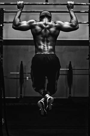 David Goggins Chin-ups Wallpaper