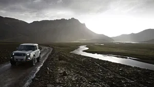 Dc100 Land Rover Wallpaper