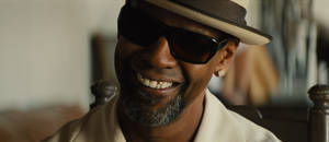 Denzel Washington 2 Guns Wallpaper