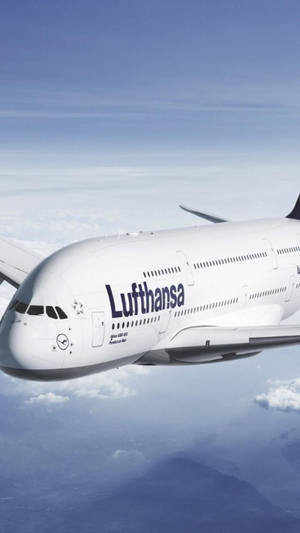 Deutsche Lufthansa Plane Flight Wallpaper