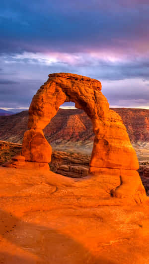 Distant Shot Of Delicate Arch Wallpaper