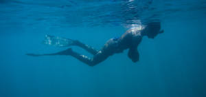 Diver Snorkeling Alone Wallpaper
