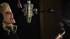 Dolly Parton Inside Music Studio Wallpaper