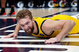 Domantas Sabonis On The Ground Wallpaper