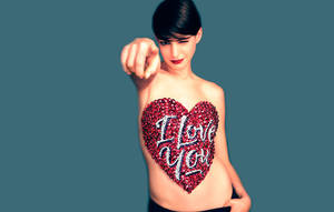 Early 2000's Anne Hathaway Wallpaper