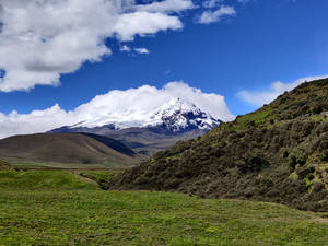 Ecuador Cotopaxi Mountain Range Wallpaper