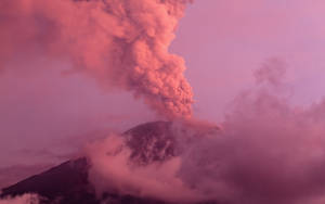 Ecuador Tungurahua Volcano Wallpaper