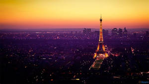 Eiffel Tower During Sunset Wallpaper